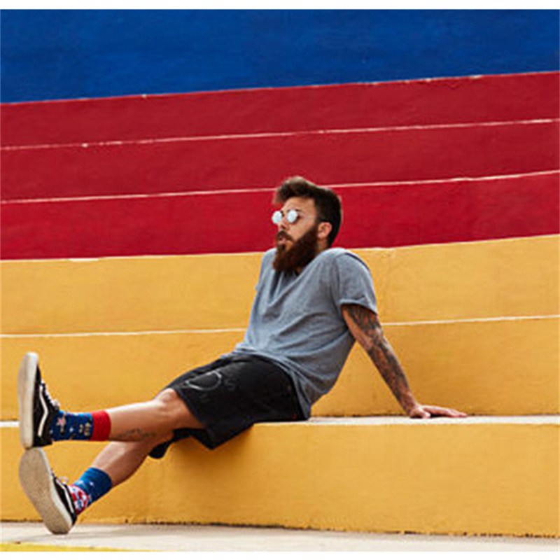 Autumn and Winter New Creative Couple AB Trendy Socks Fashion Personality Trend Cartoon Jacquard Mid-Calf Asymmetric Cotton Socks - Image 5