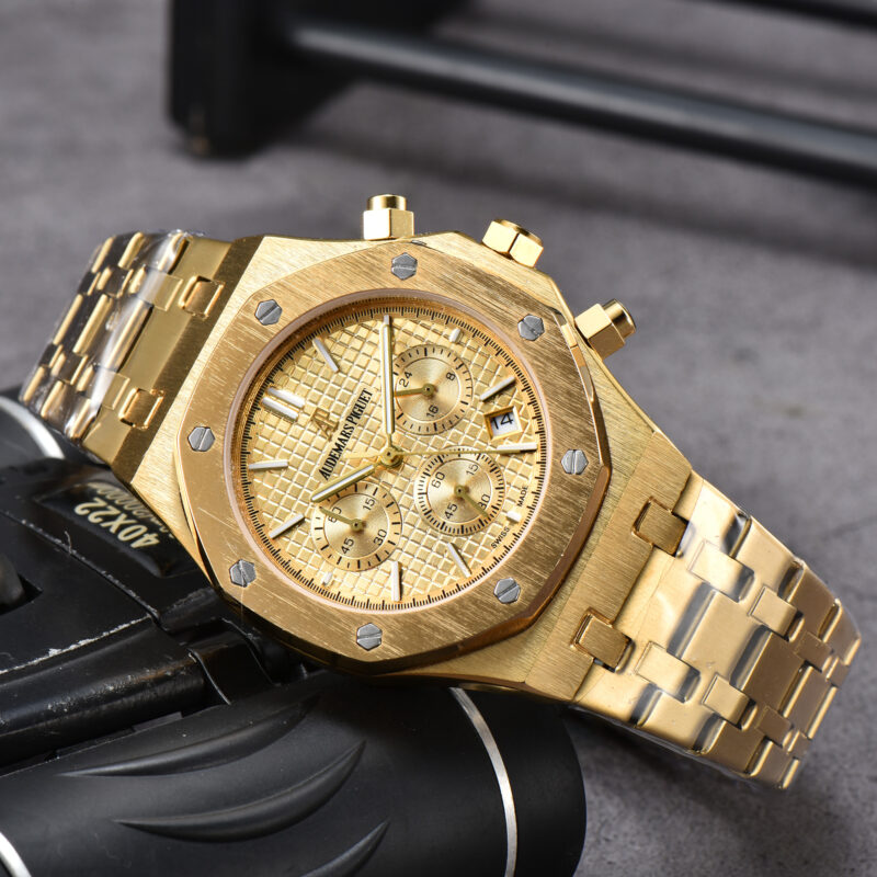 Audemars Piguet Royal Oak Selfwinding Chronograph Men's Steel Belt Watch AP 26240