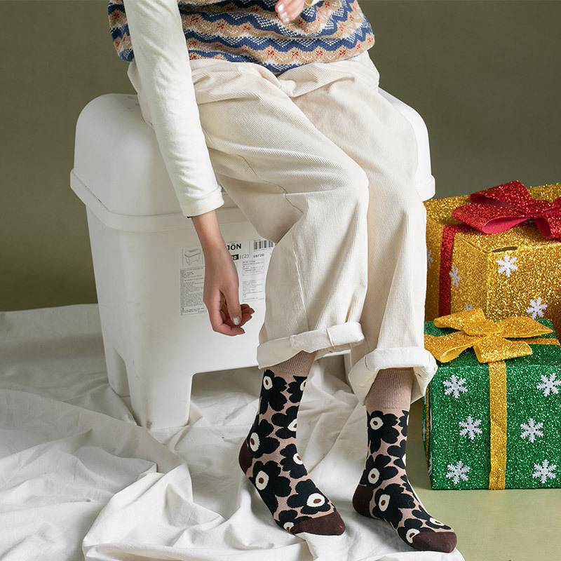Retro Flower Socks for Women Mid-High Tube Ins Style Japanese and Korean Ulzzang Internet Celebrity Same Harajuku Big Flower Spring and Summer Cotton Socks - Image 5