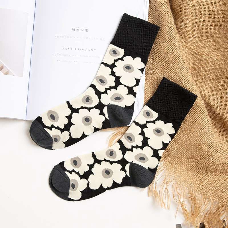 Retro Flower Socks for Women Mid-High Tube Ins Style Japanese and Korean Ulzzang Internet Celebrity Same Harajuku Big Flower Spring and Summer Cotton Socks - Image 3