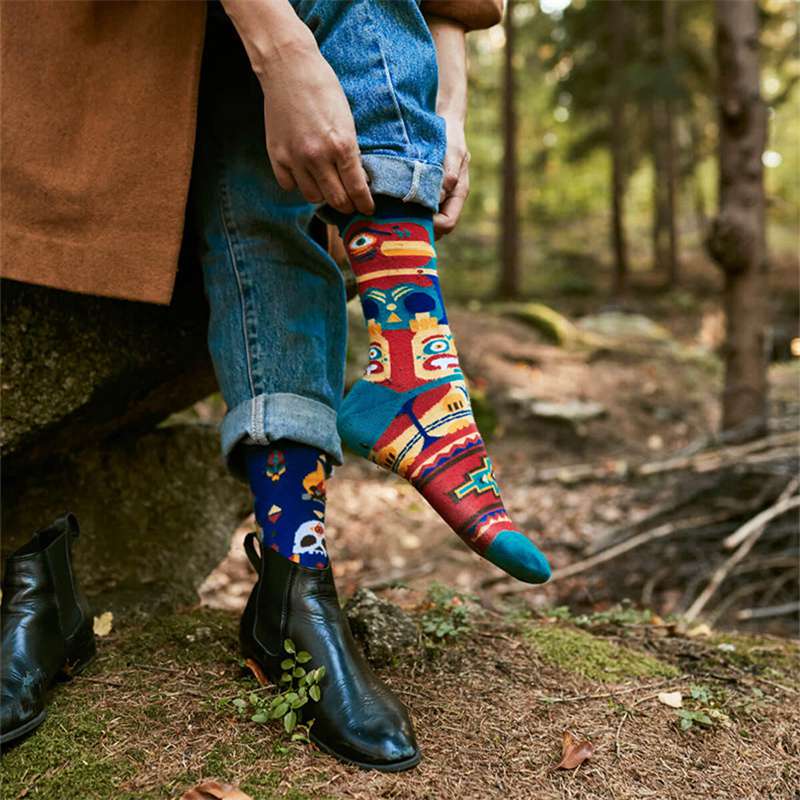 Autumn and Winter New Creative Couple AB Trendy Socks Fashion Personality Trend Cartoon Jacquard Mid-Calf Asymmetric Cotton Socks - Image 16