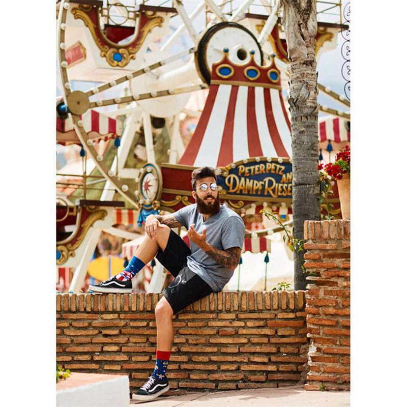 Autumn and Winter New Creative Couple AB Trendy Socks Fashion Personality Trend Cartoon Jacquard Mid-Calf Asymmetric Cotton Socks - Image 18