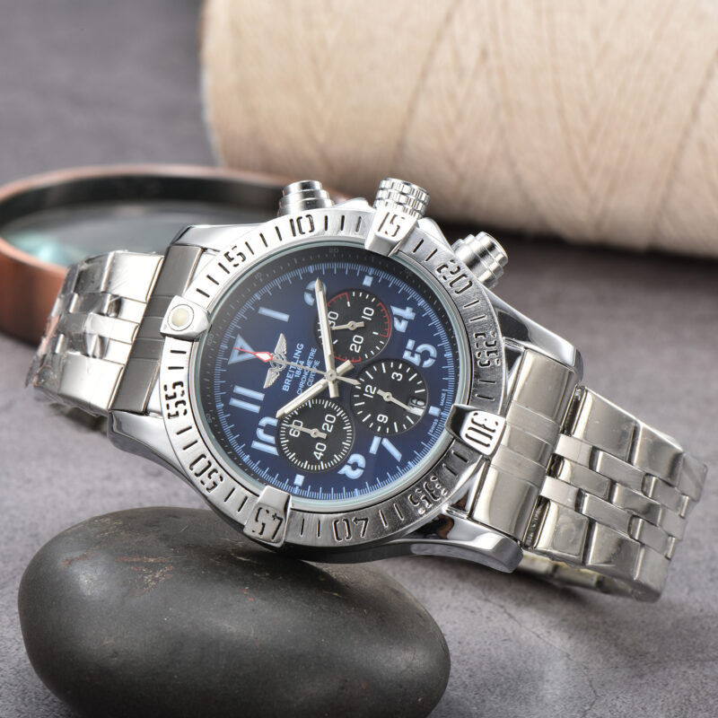 Breitling Super Avenger B01 Chronograph Men's Quartz Watch B Avenger